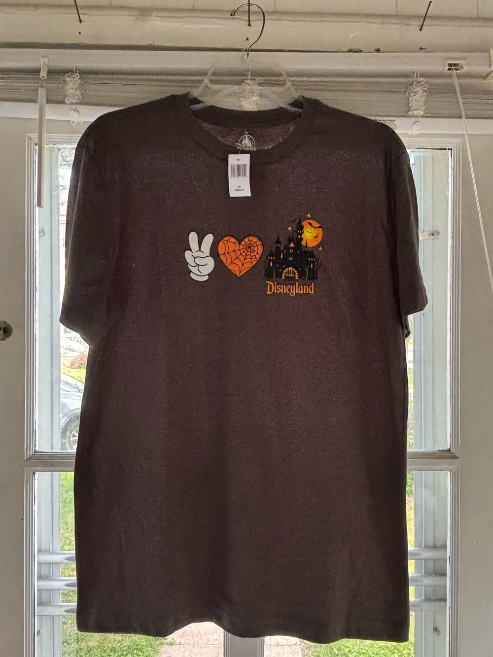 NWT Unisex Disneyland Gray Halloween Graphic Tee
